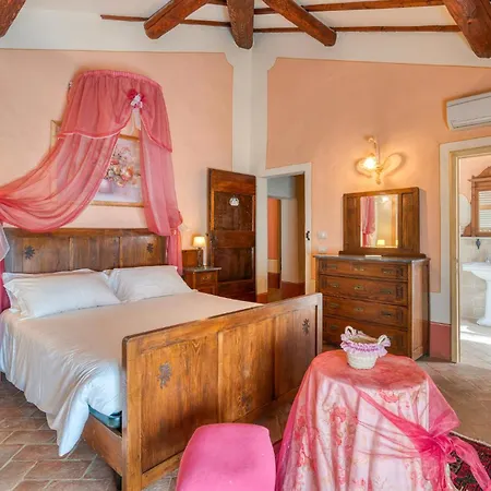 Pieve, Lucignano