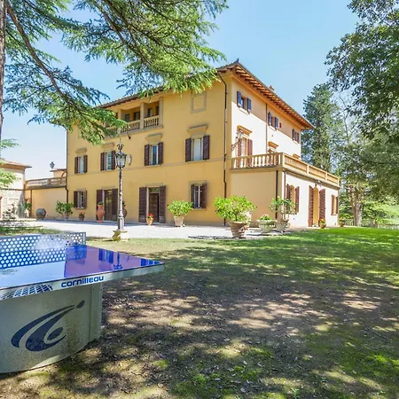Semesterbostad Pieve, Lucignano